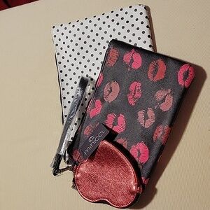 Accessory & Coin Bundle